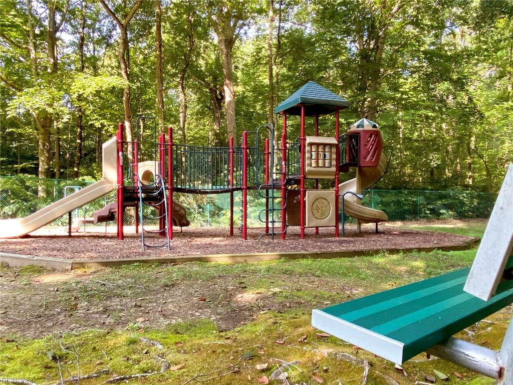 3329 Dartmoor Ct Property Photo 45