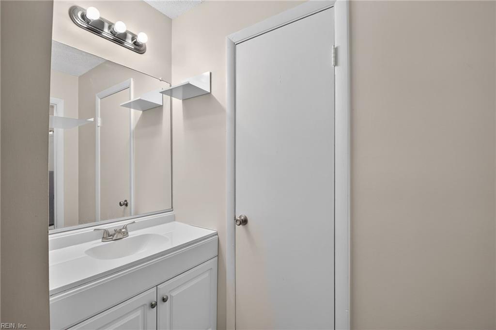 4251 Maplehurst Rd Property Photo 19