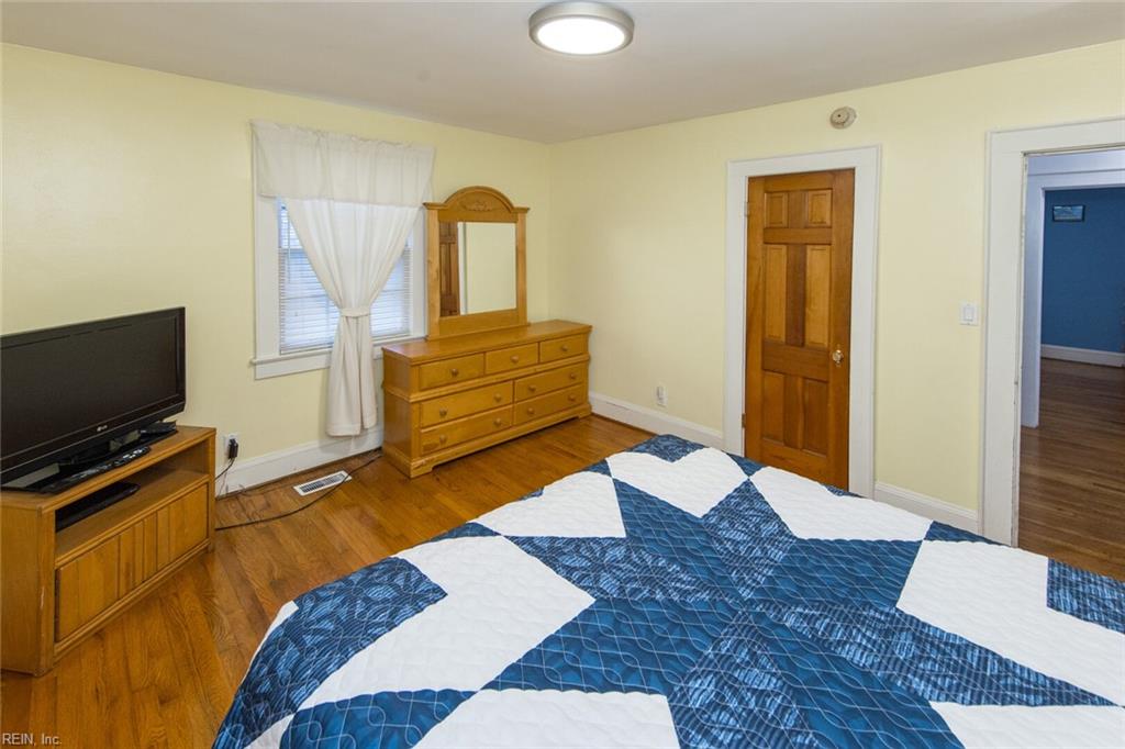 404 26th St Property Photo 12