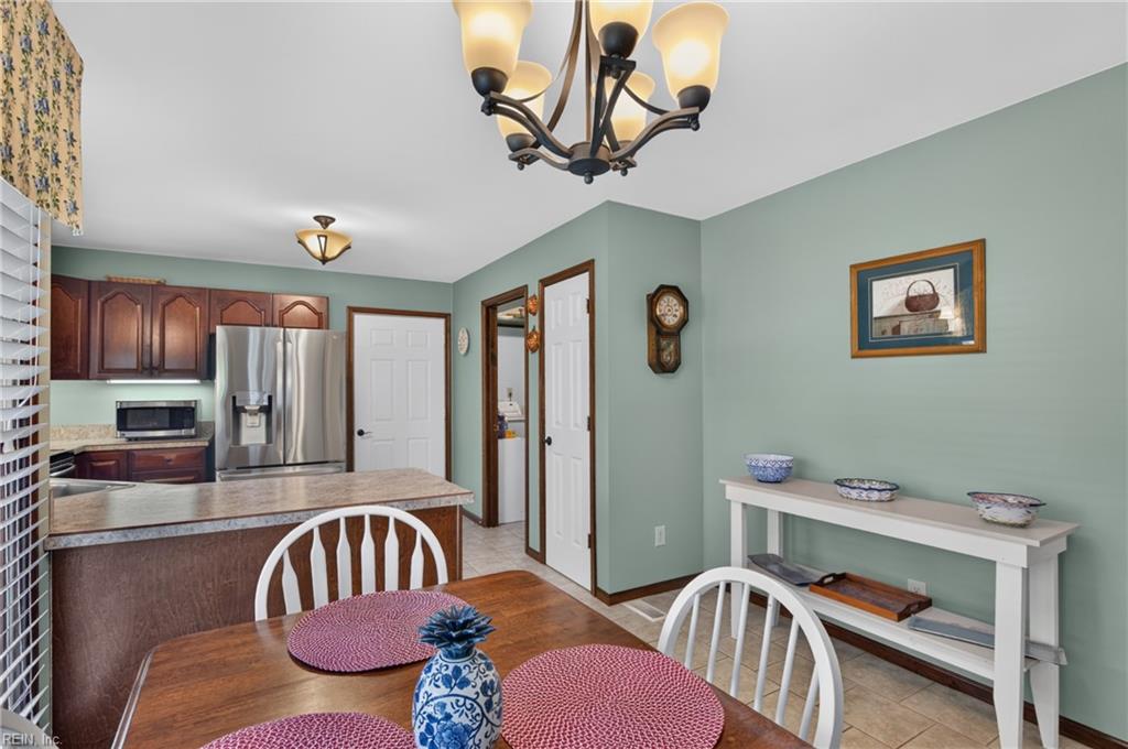 1636 Angus Rd Property Photo 7