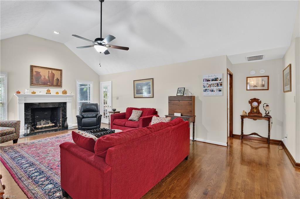 1636 Angus Rd Property Photo 10