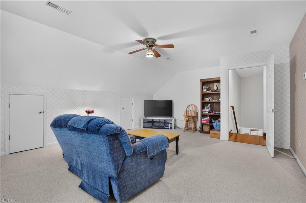 1636 Angus Rd Property Photo 28