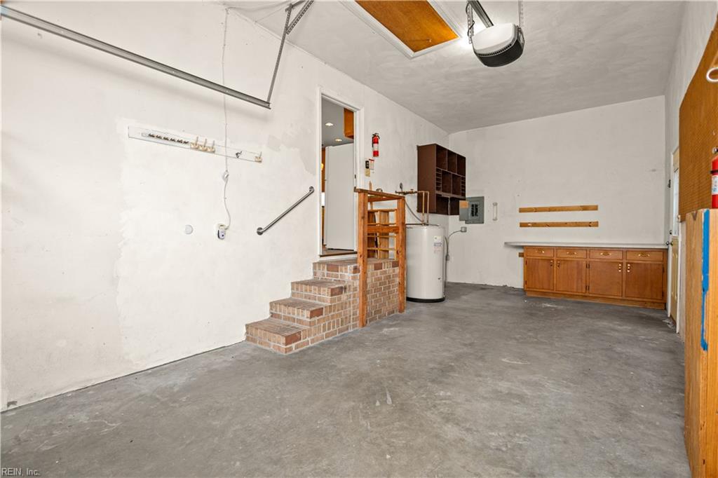 821 Gene Cres Property Photo 31