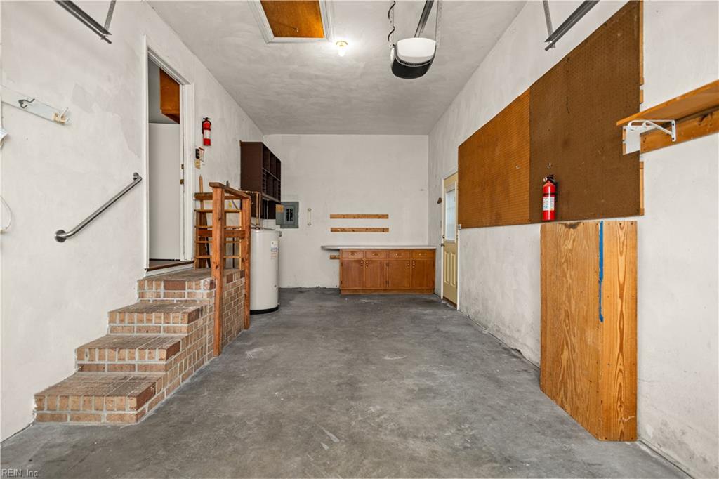 821 Gene Cres Property Photo 32