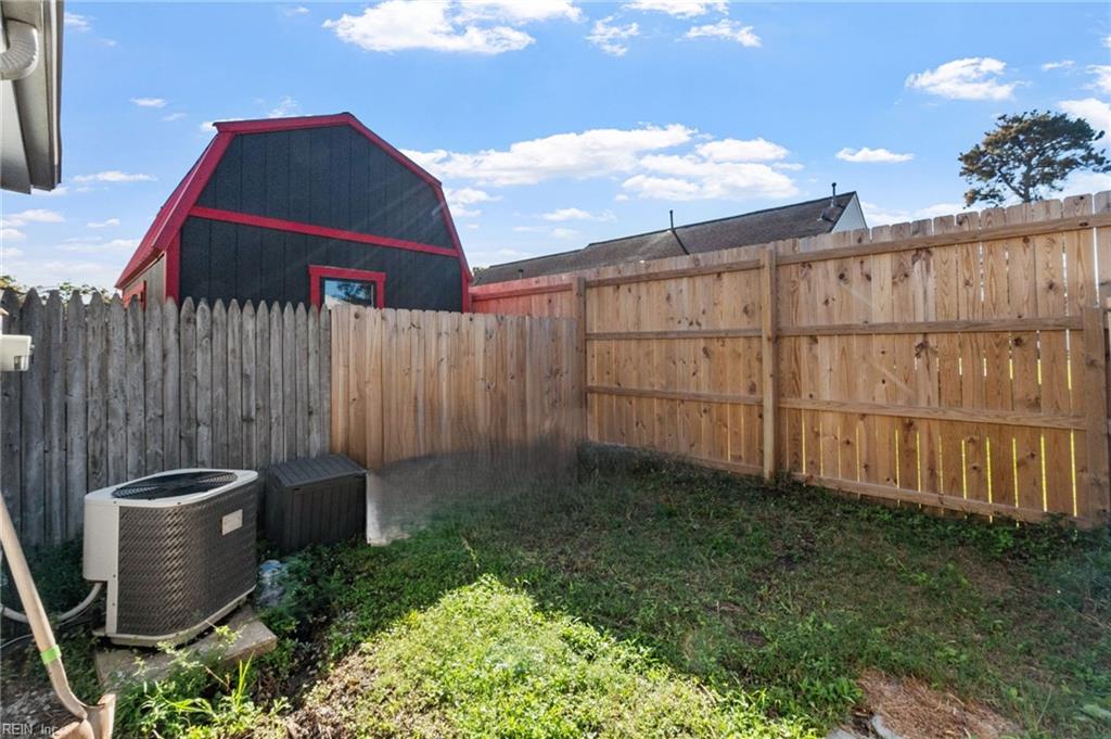 5511 New Colony Dr Property Photo 28