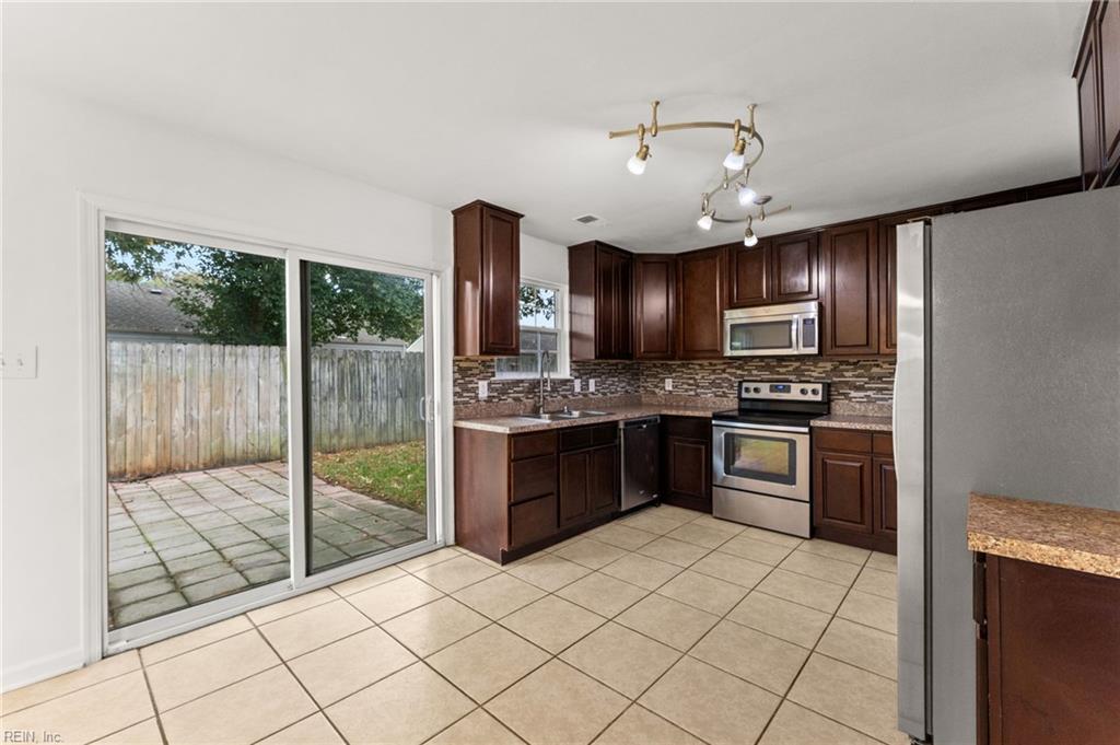 2921 Dante Pl Property Photo 16