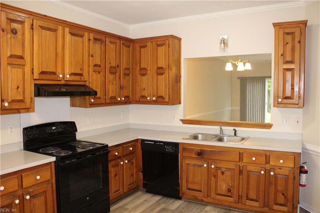 4435 Rivermill Ct Property Photo 9