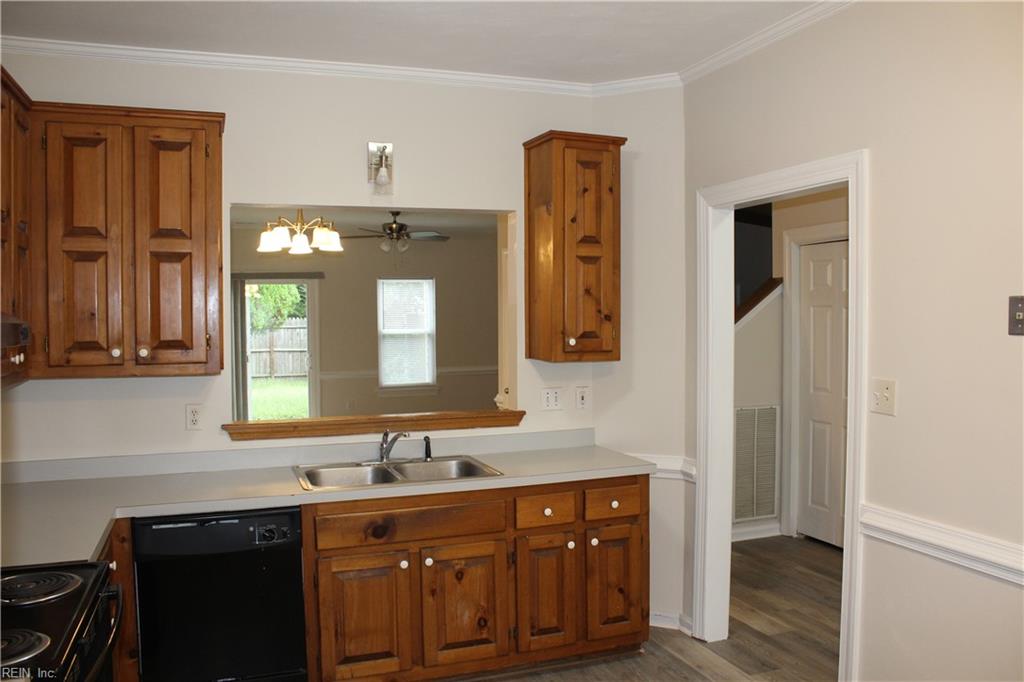 4435 Rivermill Ct Property Photo 10