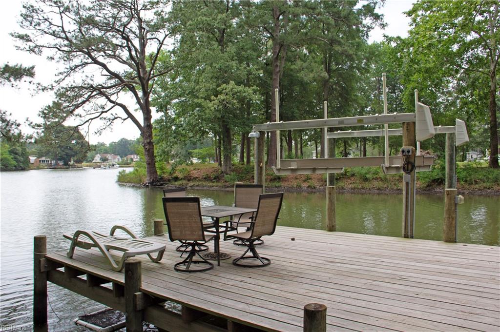 764 Lovers Ln Property Photo 23