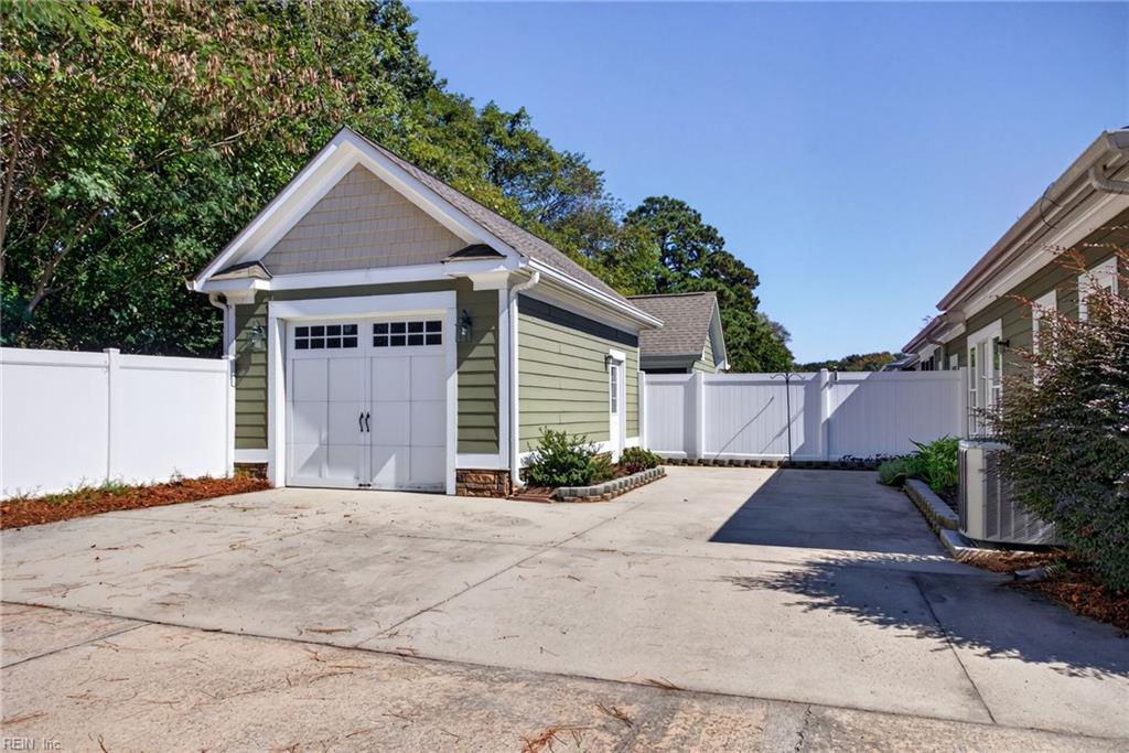 6932 Colemans Crossing Ave Property Photo 4