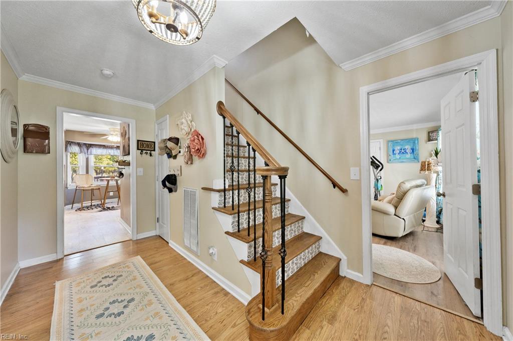 208 Appaloosa Way Property Photo 3