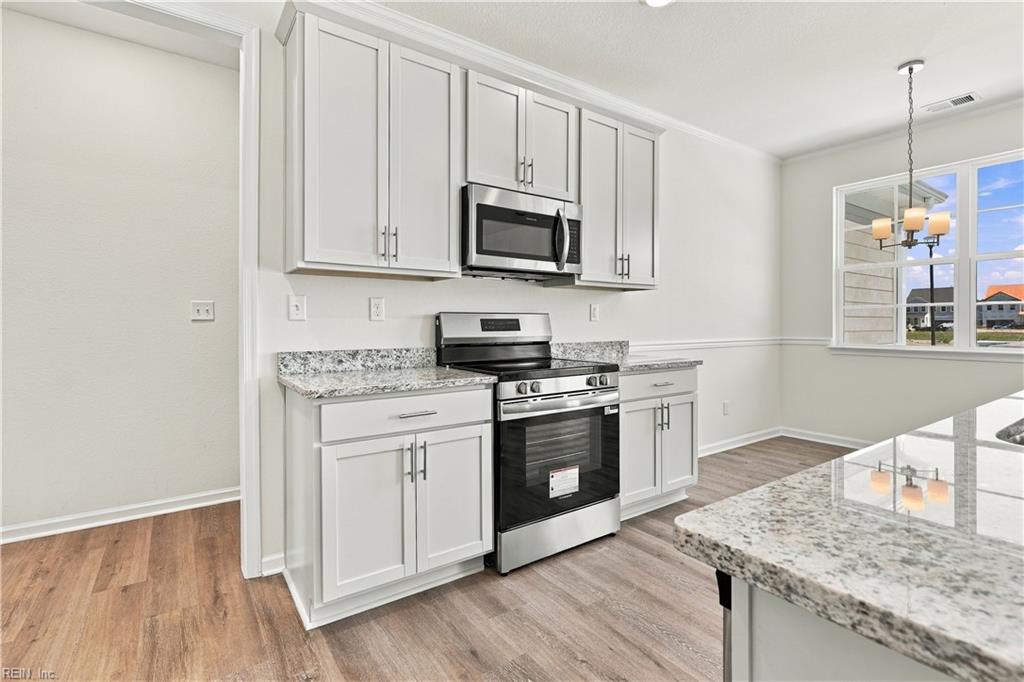 2207 Hampton Roads Pw Property Photo 15