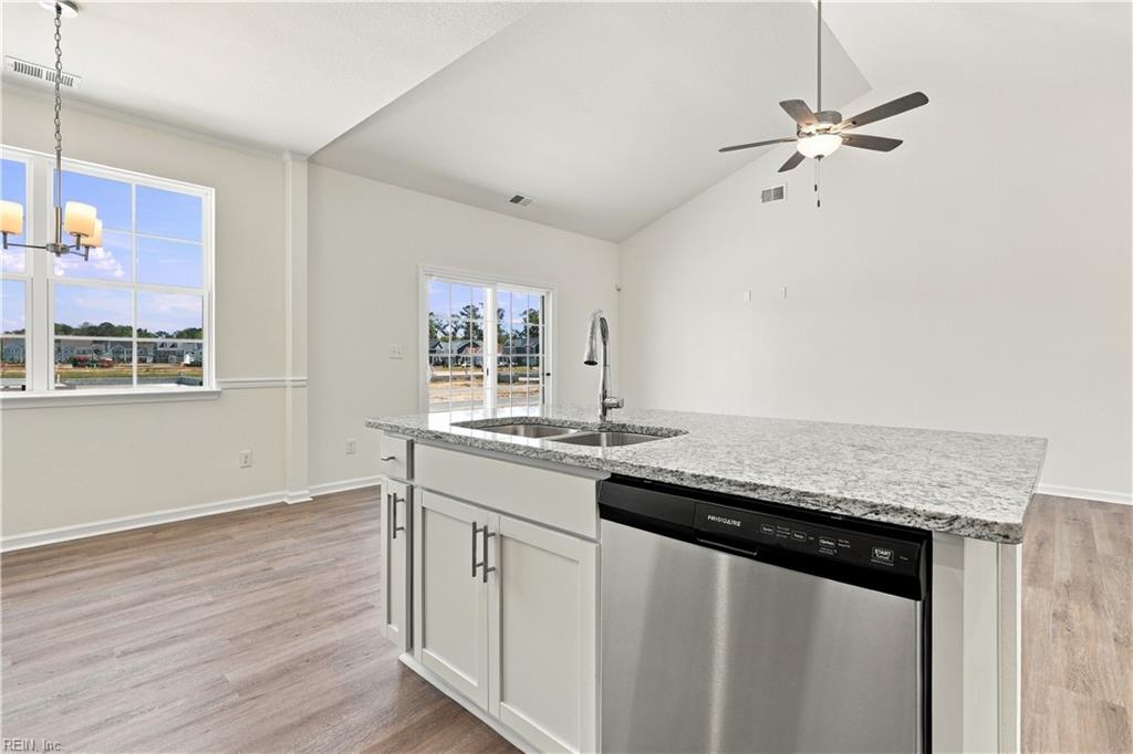 2207 Hampton Roads Pw Property Photo 16