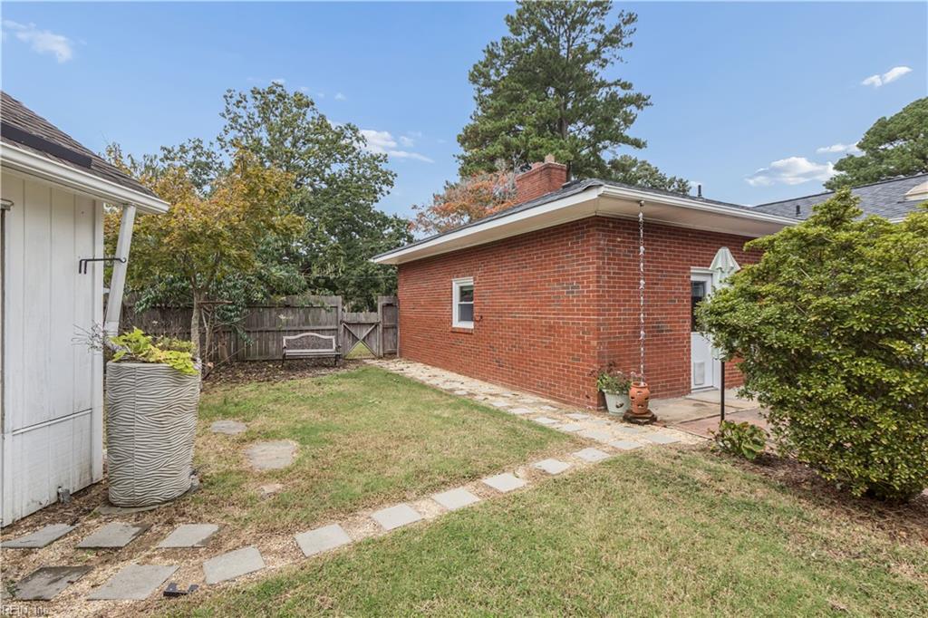 15 Heather Lane Property Photo 32