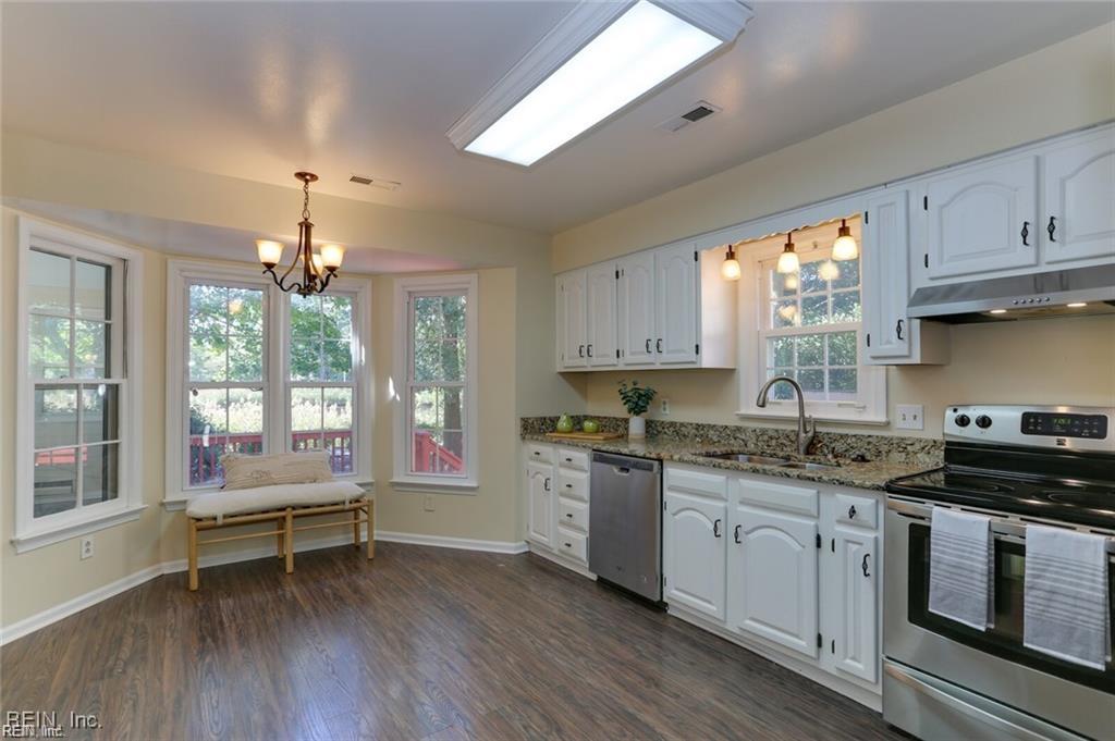 450 Supplejack Ct Property Photo 6