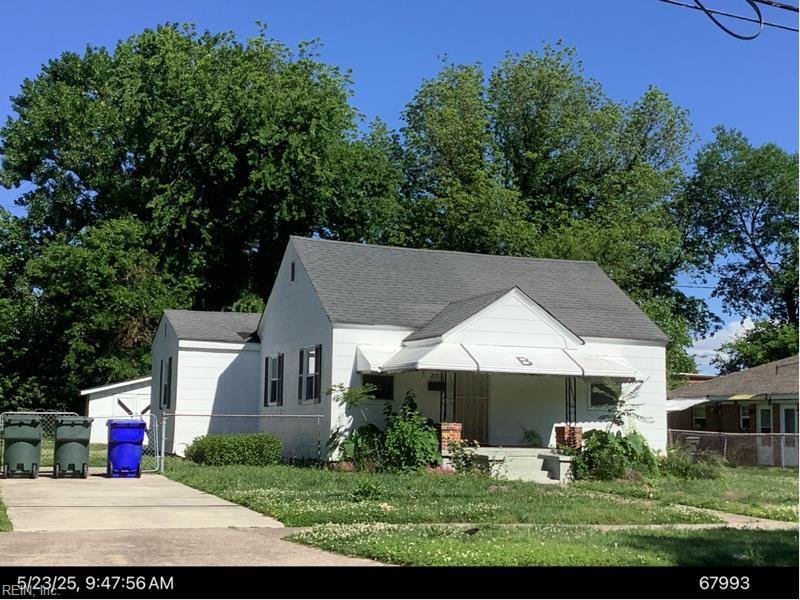 2217 Maltby Ave Property Photo 1