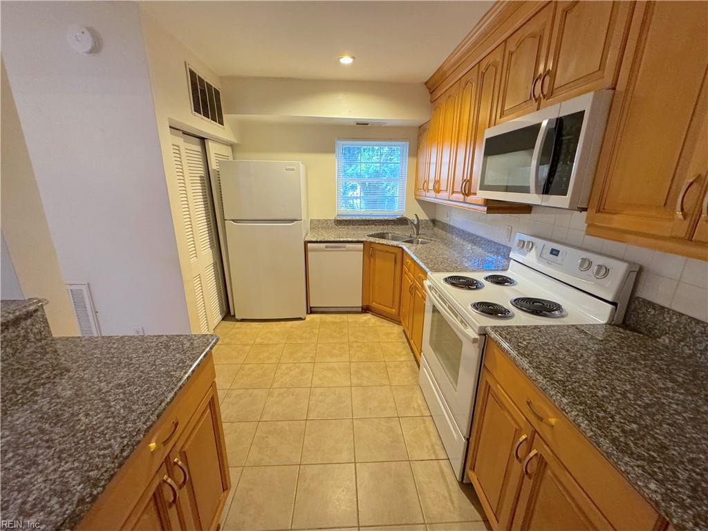 5611 Morningside Ct Property Photo 26