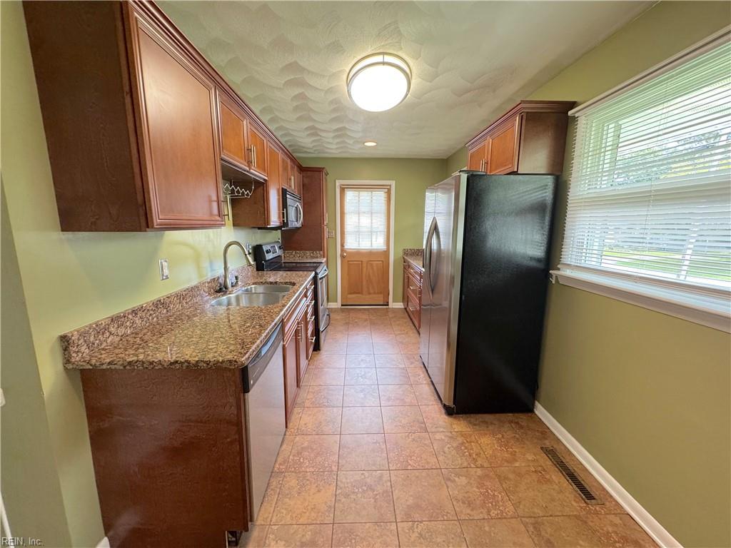 753 De Laura Ln Property Photo 18