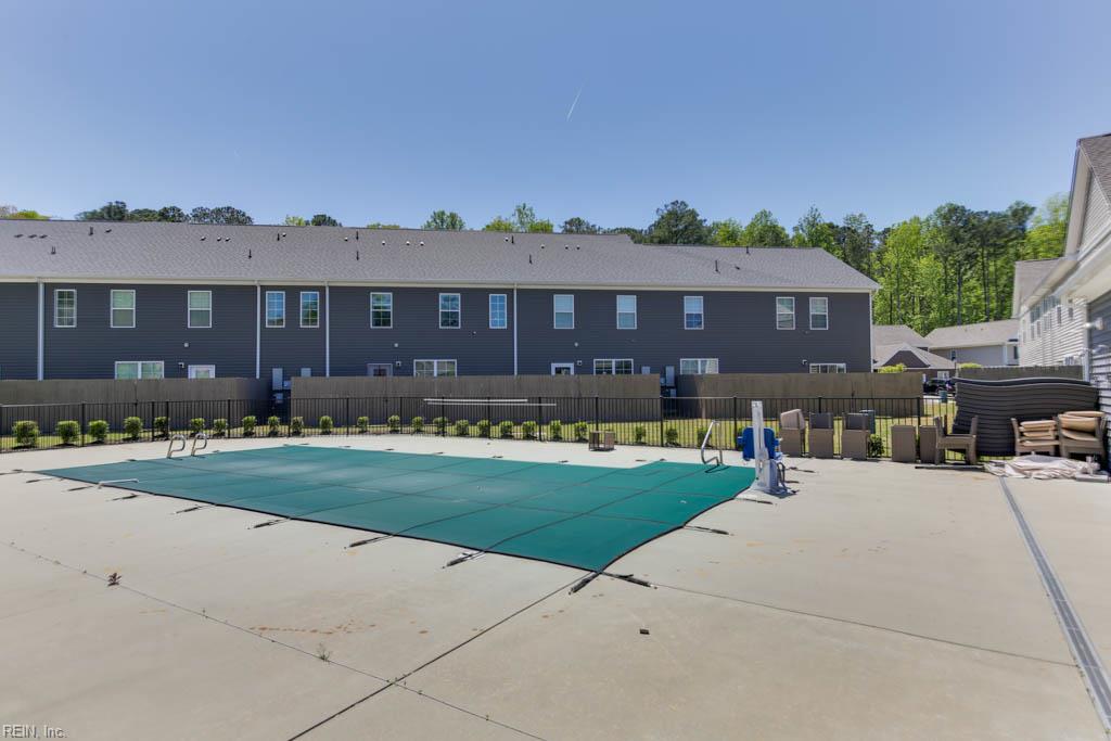 2416 Fieldsway Dr Property Photo 33