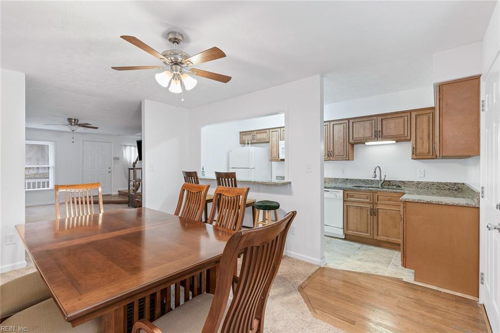 233 Susan Constant Dr Property Photo 8