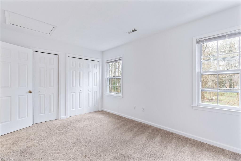 233 Susan Constant Dr Property Photo 12