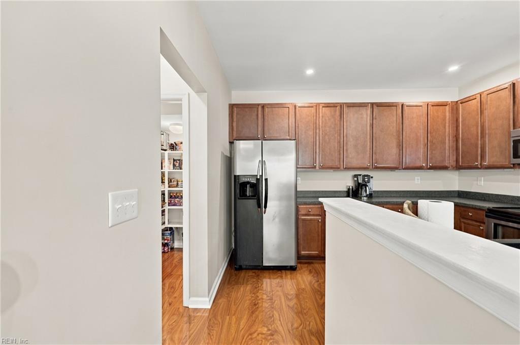 1519 Pucknall Dr Property Photo 9
