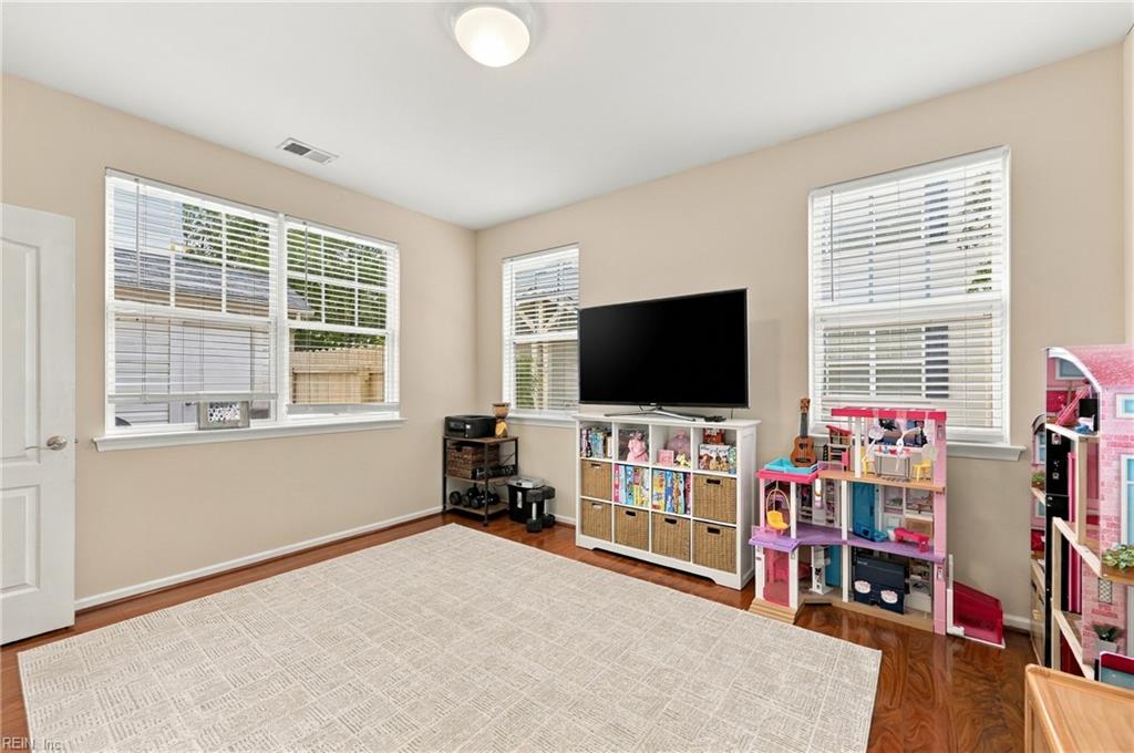 1519 Pucknall Dr Property Photo 34