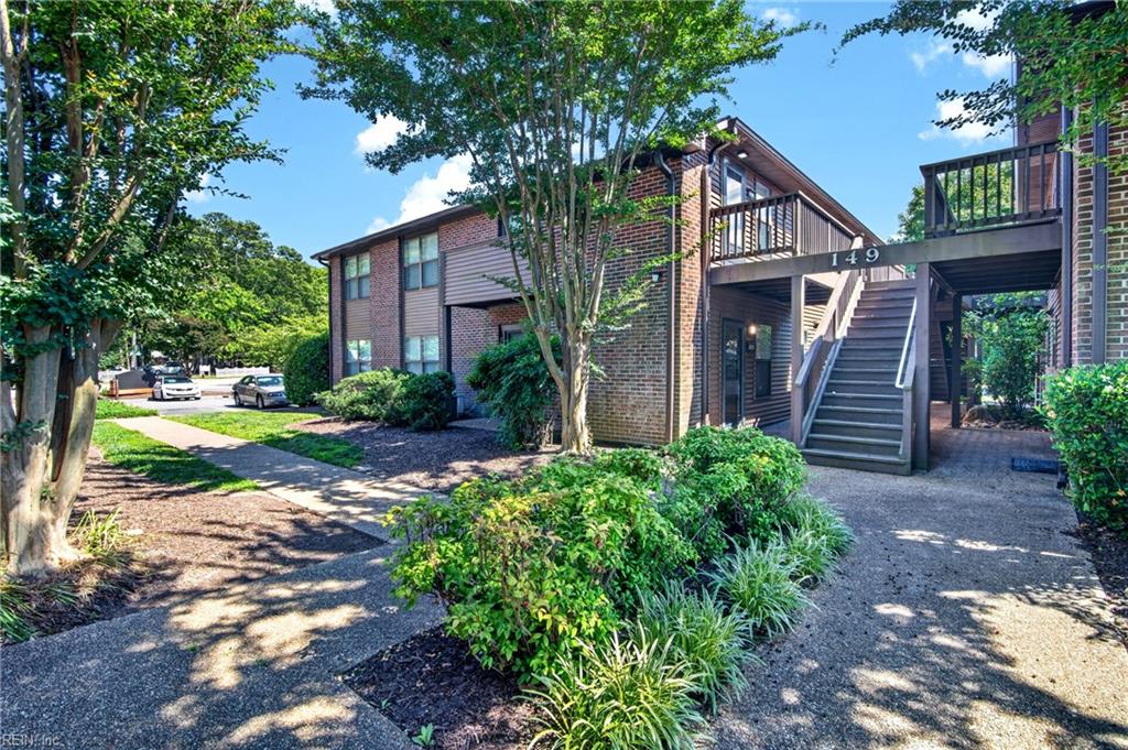 149 Windsor Castle Dr Property Photo 31