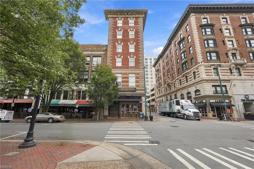 241 Granby St Property Photo 1