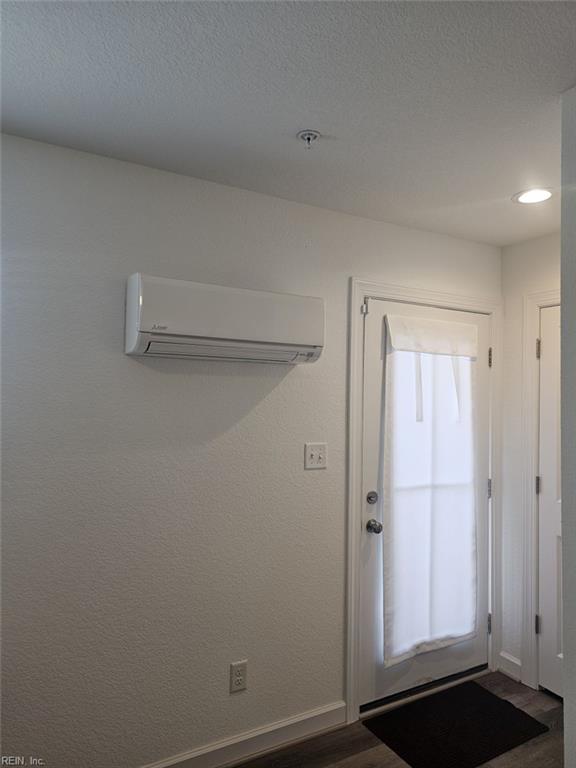 4335 Pinter Ln Property Photo 6
