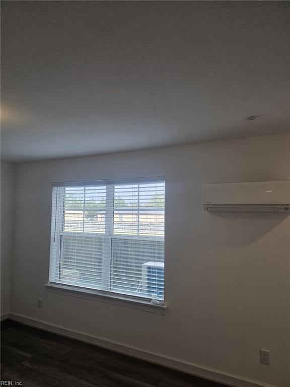 4335 Pinter Ln Property Photo 7