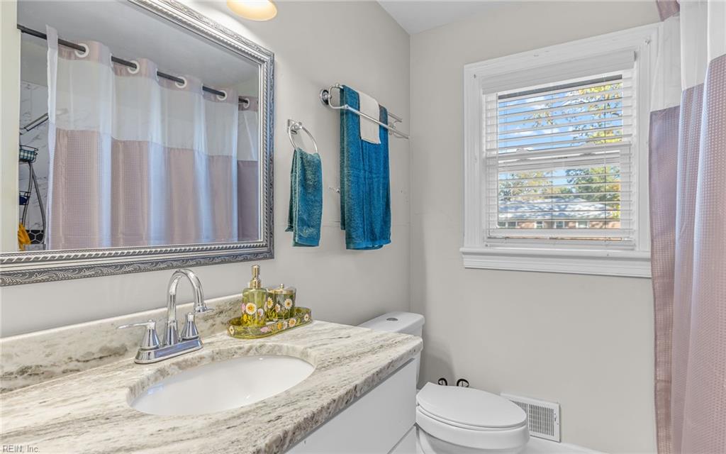 4904 Briarwood Ln Property Photo 22