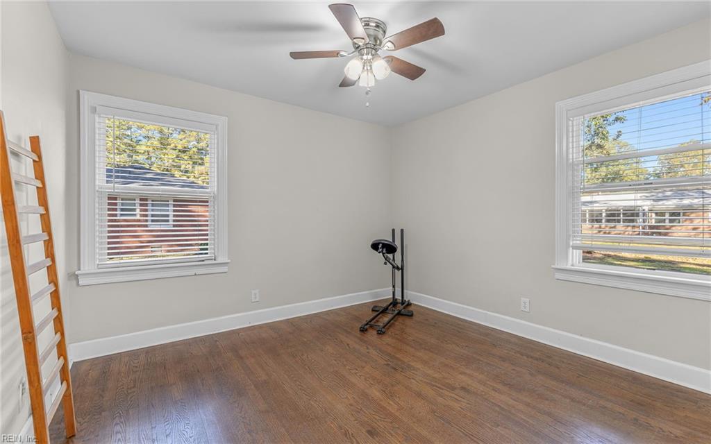 4904 Briarwood Ln Property Photo 23