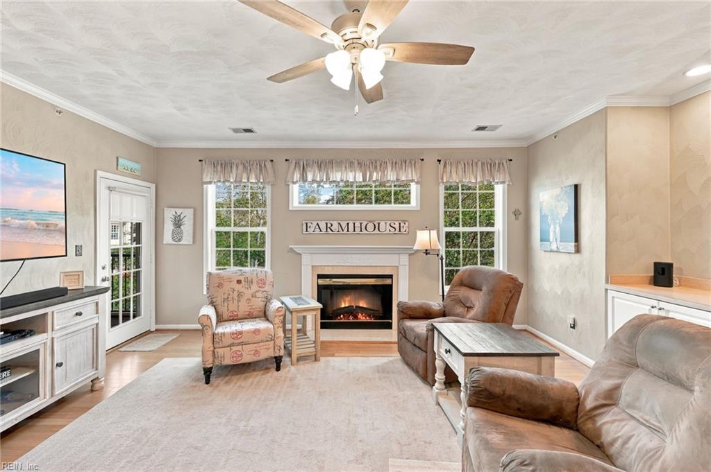 2849 Rose Garden Way Property Photo 2