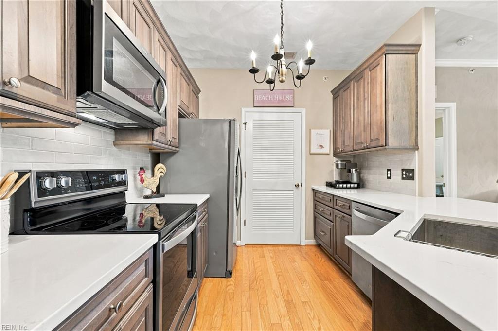 2849 Rose Garden Way Property Photo 8