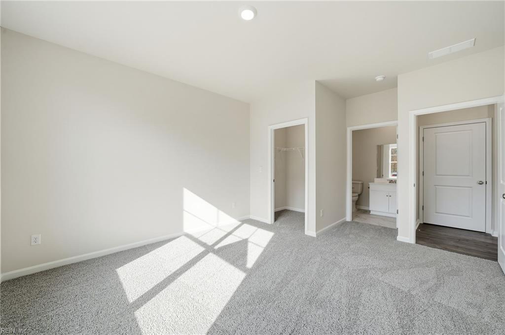 1003 Eastport Pl Property Photo 18