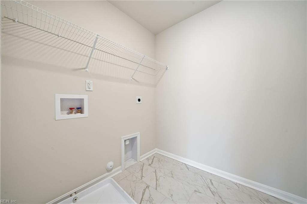 1003 Eastport Pl Property Photo 31