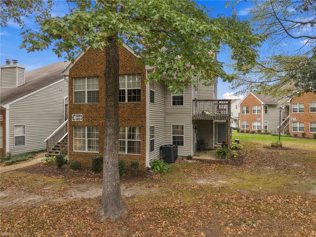 1013 Villas Ct Property Photo 2