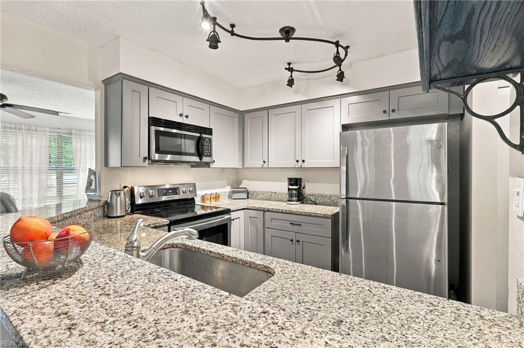 1013 Villas Ct Property Photo 8