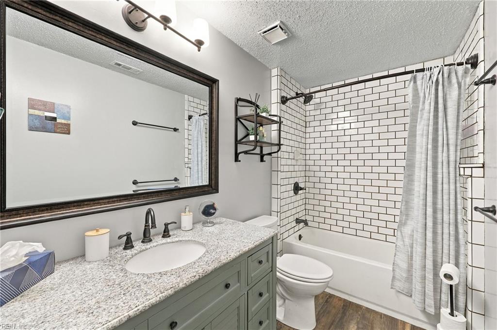 1013 Villas Ct Property Photo 25