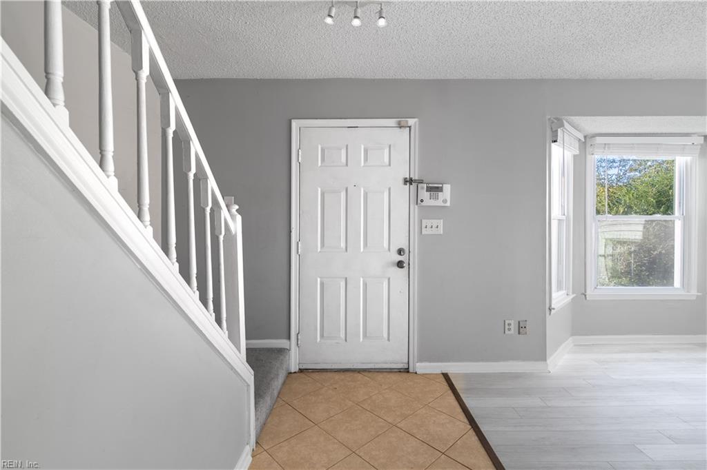 2016 Swanton Ct Property Photo 3