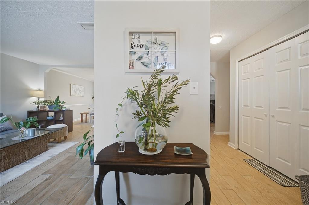 3428 Landstown Ct Property Photo 4