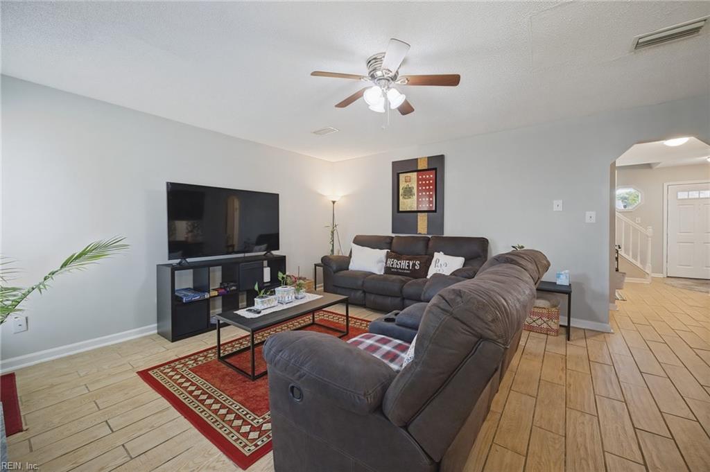 3428 Landstown Ct Property Photo 14