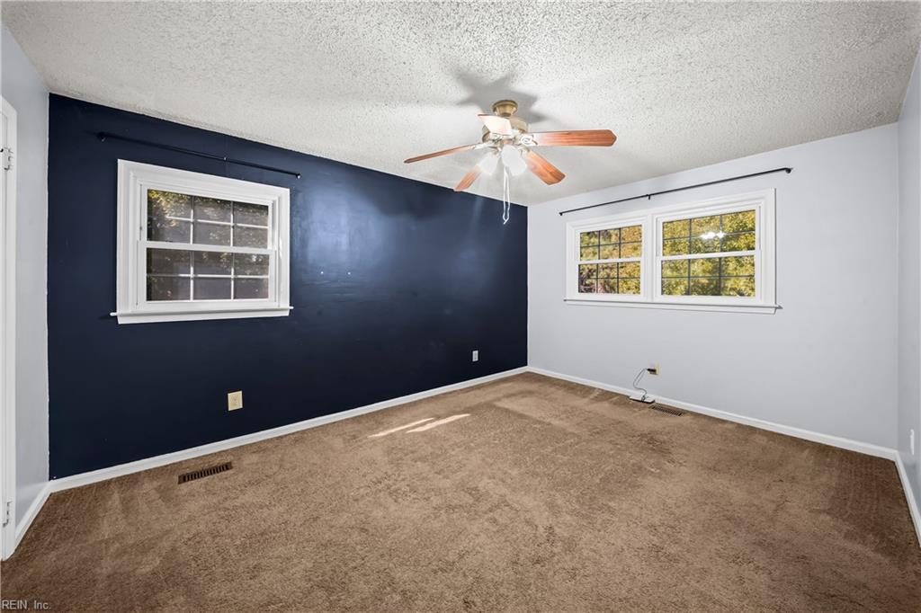 1 Ewell Ct Property Photo 16
