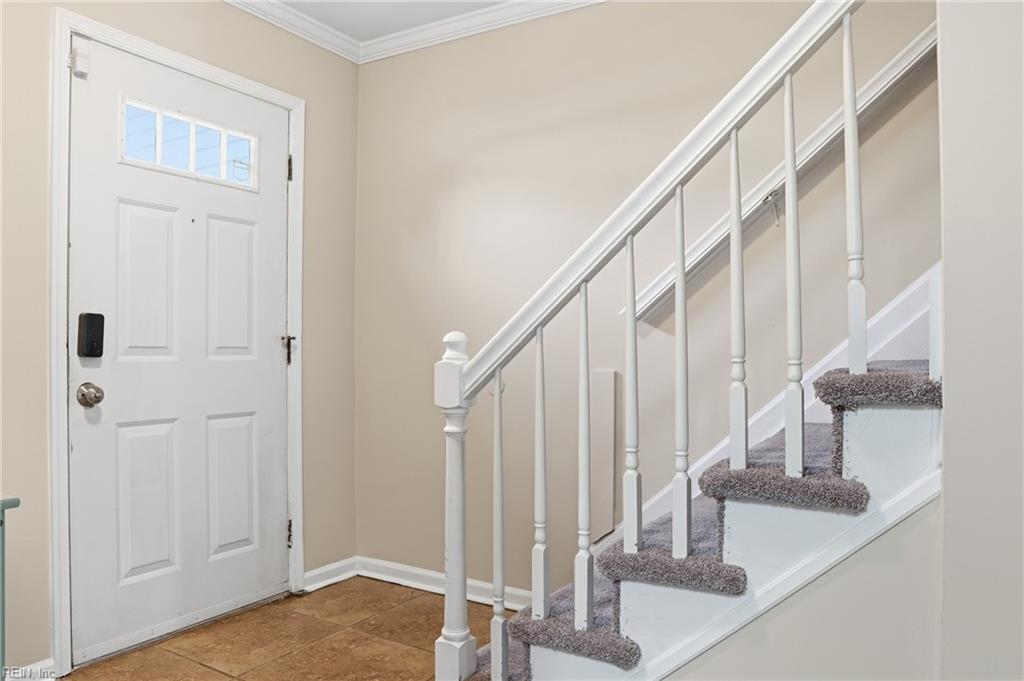 4703 Ashbury Ln Property Photo 8