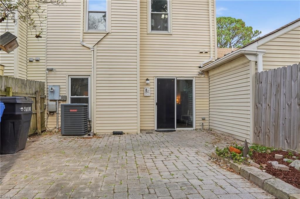 4703 Ashbury Ln Property Photo 19