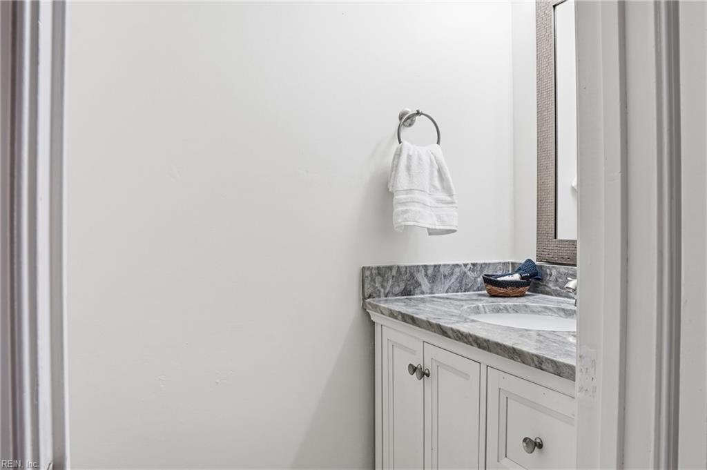 4703 Ashbury Ln Property Photo 20