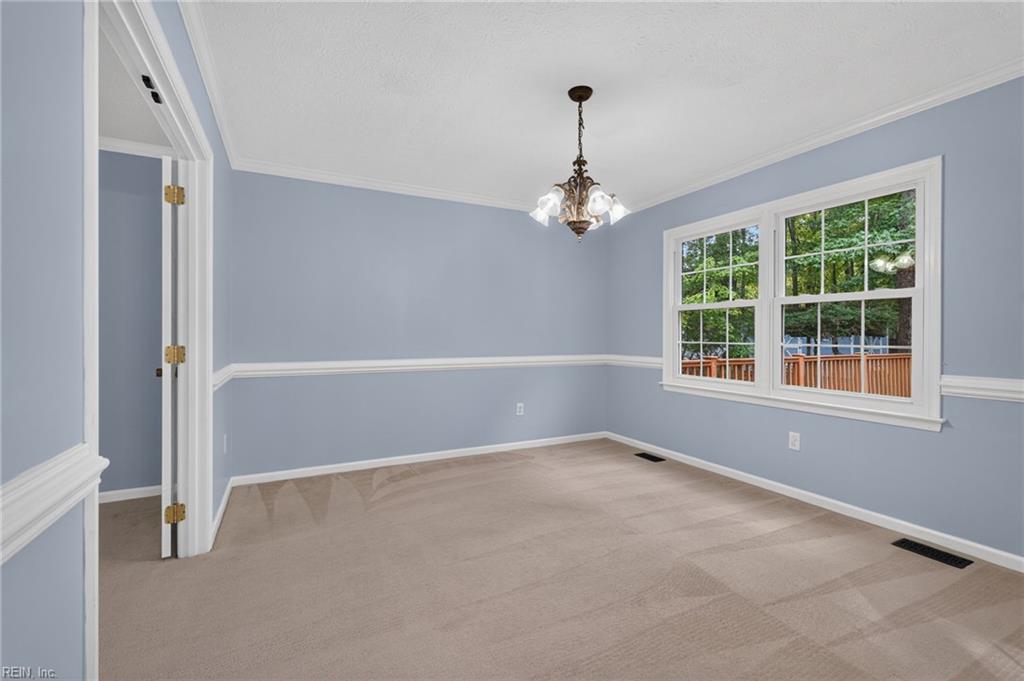 102 Sherwood Ln Property Photo 16