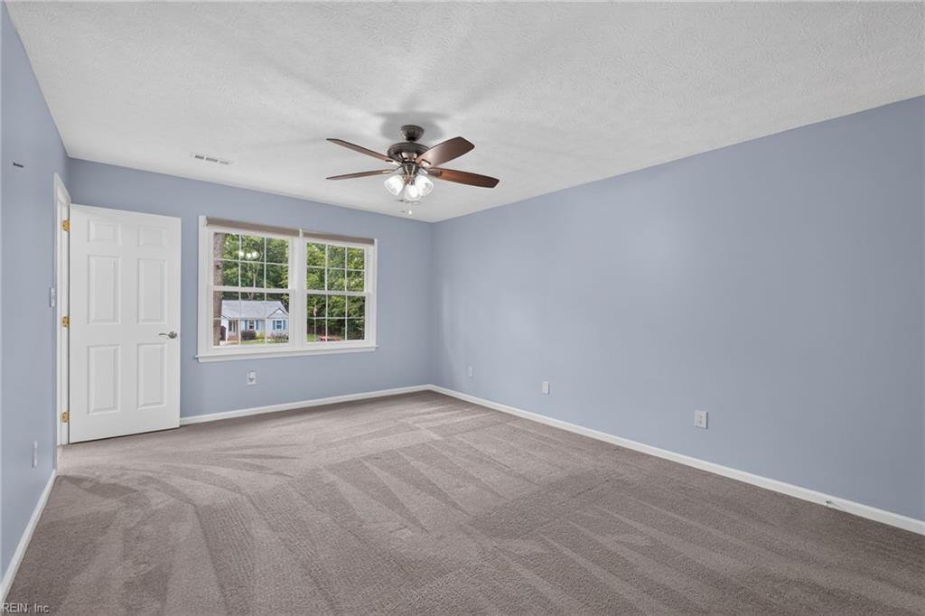102 Sherwood Ln Property Photo 23
