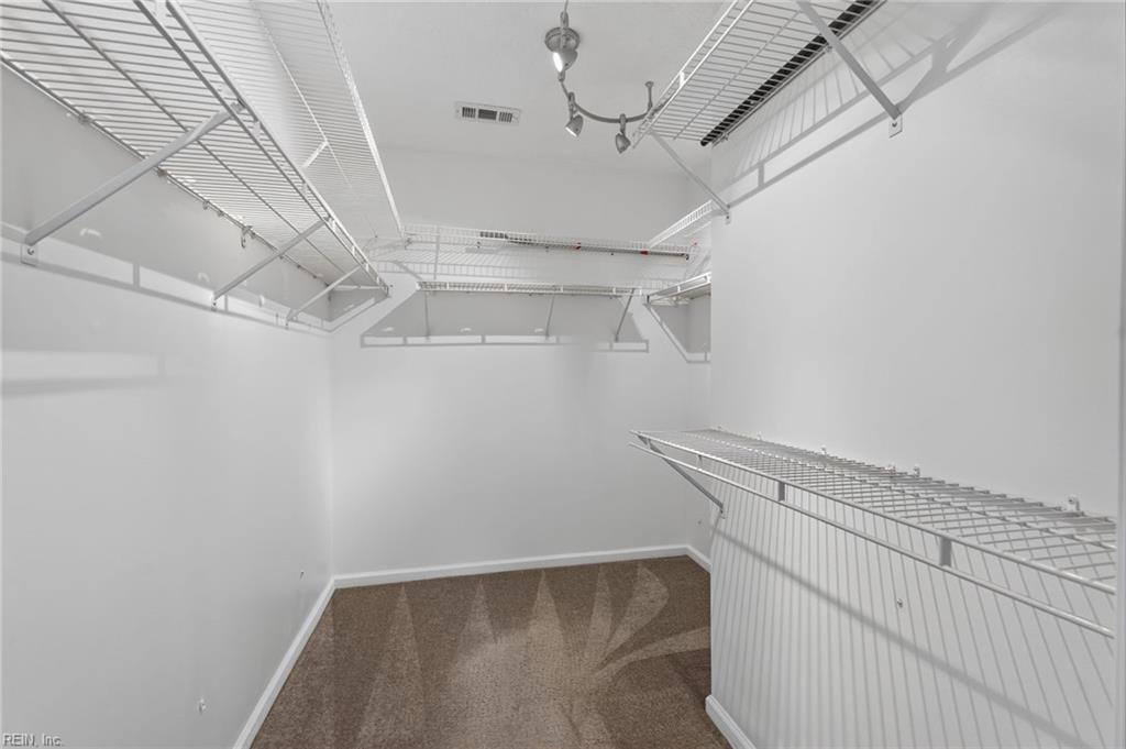 102 Sherwood Ln Property Photo 24